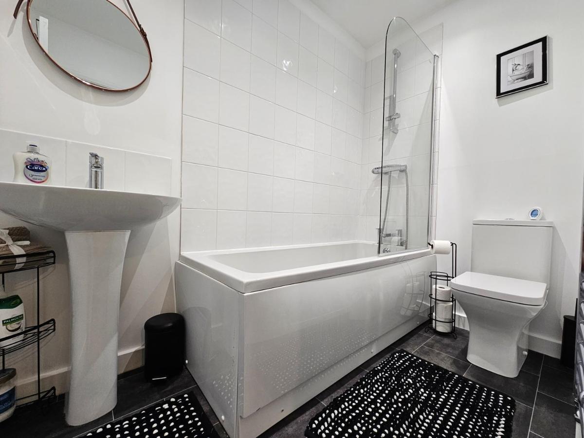 Guest House - Close To All Amenities Northampton Exterior foto